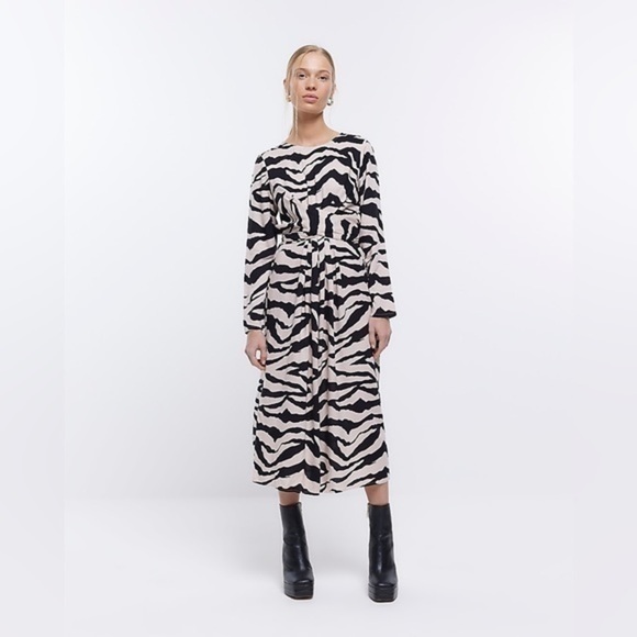RIVER ISLAND Beige Animal Print Swing Midi Dress - Picture 1 of 13